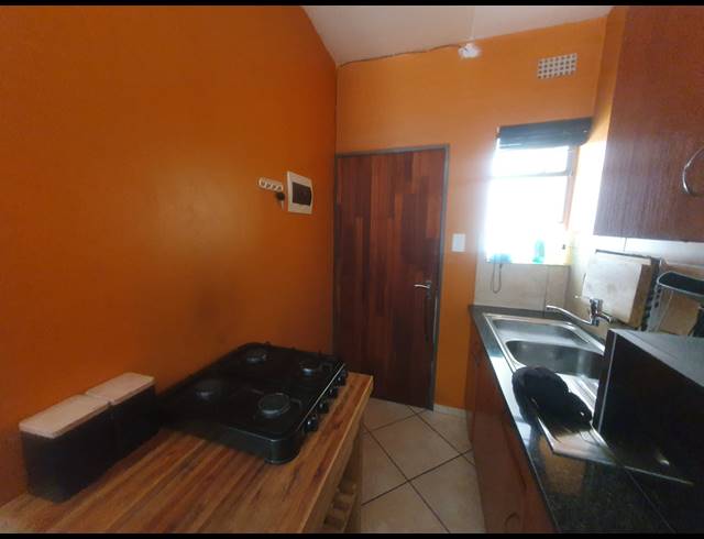 2 BEDROOM APARTMENT SOLD IN JABULANI